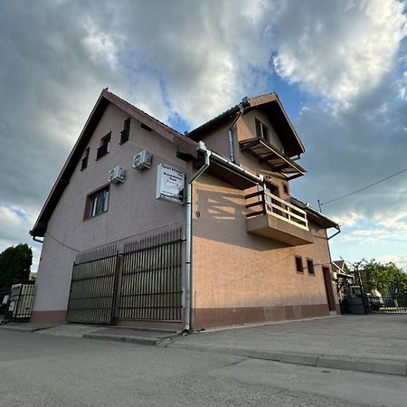 Sport Hostel Cluj Eksteriør bilde
