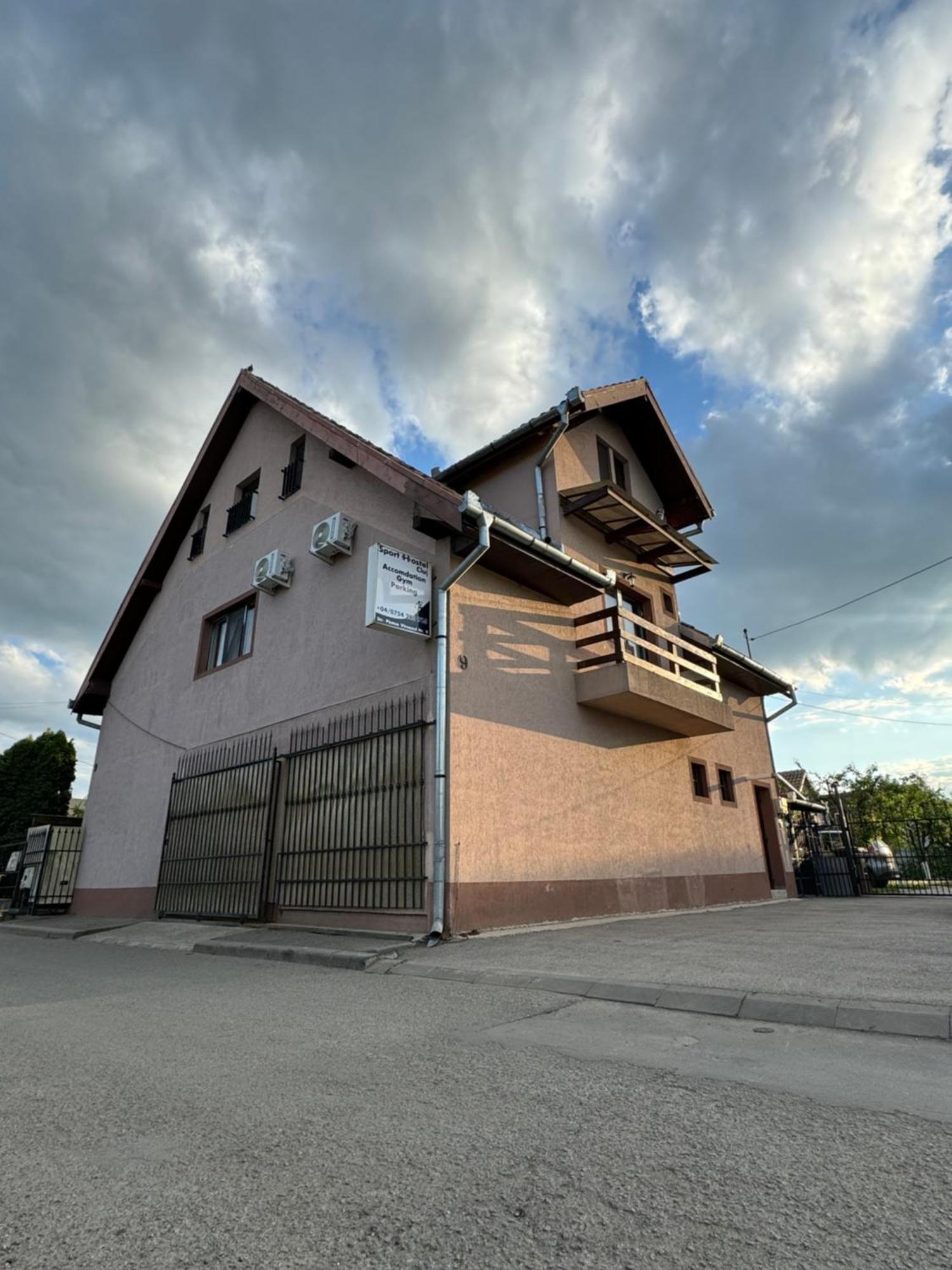 Sport Hostel Cluj Eksteriør bilde